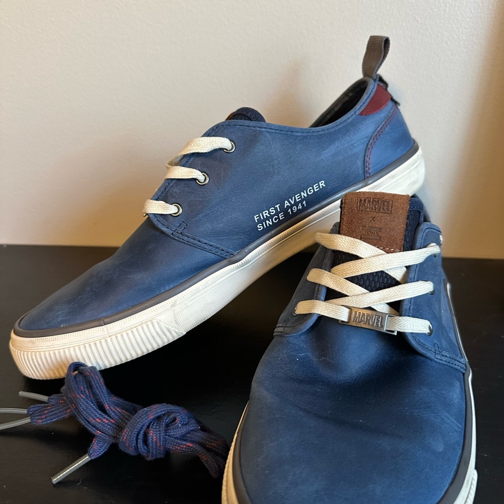 Marvel Navy Blue Men's Sneakers